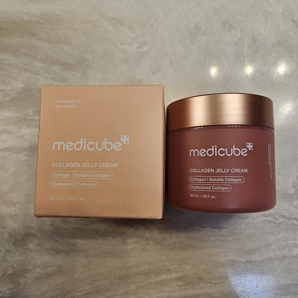 Other - New Stock - Medicube Collagen Jelly Cream in Rose Gold